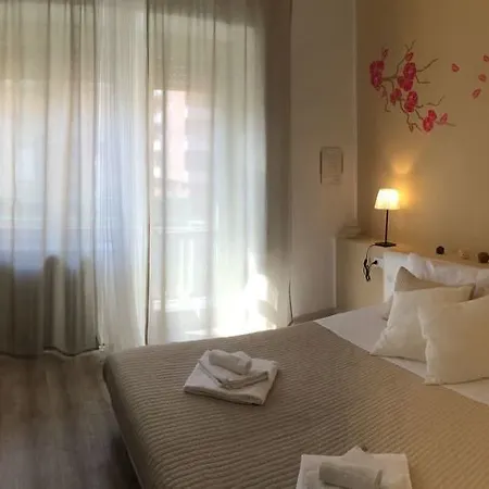Domus Italiana Πανσιόν 3*
